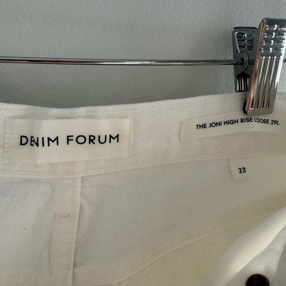 ARITZIA Denim Forum The Joni High Rise Loose White Jeans Organic Cotton size 23 - Picture 4 of 10